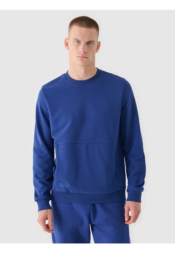 4f - 4F Bluza dresowa nierozpinana bez kaptura męska - granatowa S. Okazja: na co dzień. Typ kołnierza: bez kaptura. Kolor: niebieski. Materiał: dresówka. Wzór: ze splotem, gładki. Styl: sportowy, casual