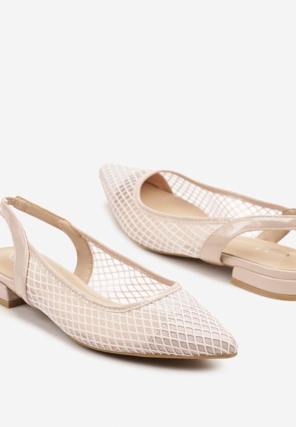 Born2be - Beżowe Siateczkowe Sandały z Odkrytą Piętą Mellevia. Okazja: na co dzień. Kolor: beżowy. Obcas: na obcasie. Styl: klasyczny, elegancki, casual. Wysokość obcasa: średni