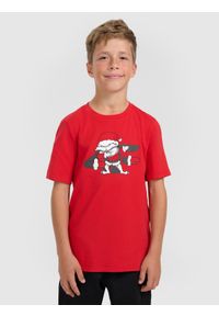 4f - 4F T-shirt regular z nadrukiem świątecznym chłopięcy - czerwony 146 (10-11 lat). Kolor: czerwony. Materiał: jeans, materiał, bawełna, dresówka. Wzór: nadruk. Sezon: lato. Styl: wizytowy #1