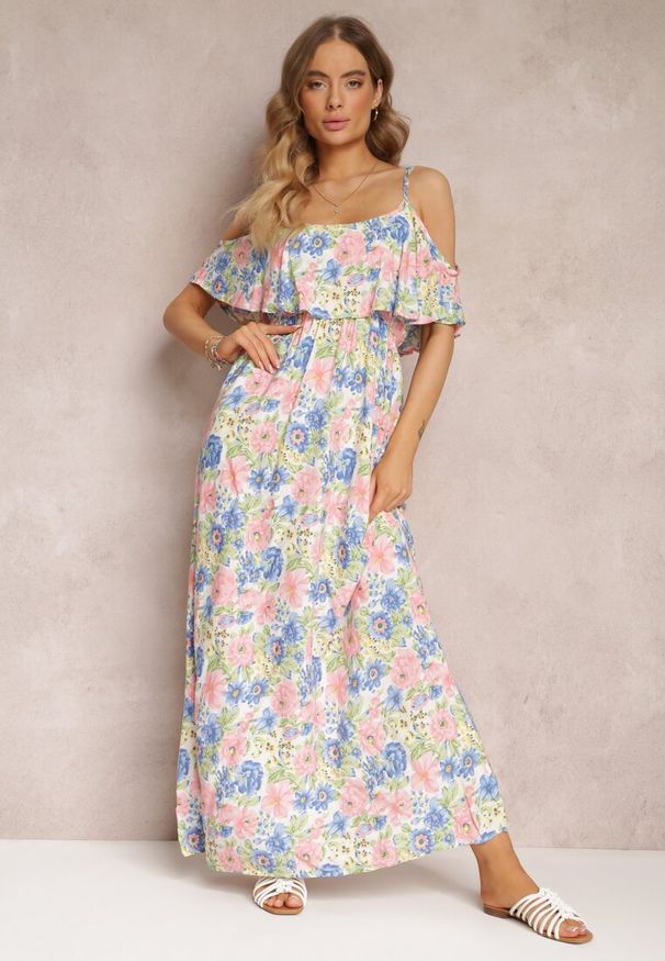 Renee - Biało-Niebieska Sukienka Maxi Bawełniana w Kwiaty z Falbanką Saranna. Kolor: biały. Materiał: bawełna. Długość rękawa: na ramiączkach. Wzór: kwiaty. Długość: maxi