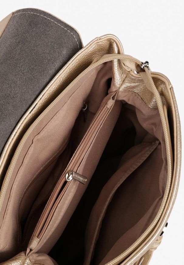 Renee - Złoty Plecak Basic z Ozdobnym Frędzlem Vikelin. Kolor: złoty. Materiał: jeans. Styl: elegancki, casual