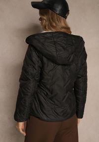 Renee - Czarno-Beżowa Dwustronna Kurtka z Pikowanymi Przeszyciami i Kapturem Tianessa. Kolor: czarny. Materiał: dzianina, poliester. Styl: elegancki, sportowy #4