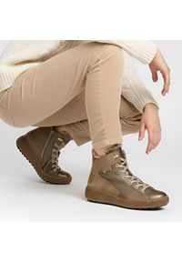 Brązowe Trzewiki Rieker Ocieplane Buty Damskie. Okazja: na co dzień. Zapięcie: sznurówki. Kolor: brązowy. Materiał: skóra. Szerokość cholewki: normalna. Sezon: zima, jesień. Styl: elegancki, casual #1
