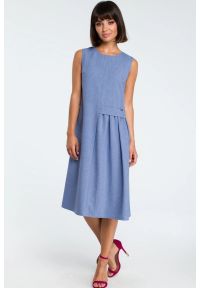 BeWear - Lniana sukienka trapezowa na lato bez rękawów niebieska. Okazja: na spacer, na co dzień, do pracy. Kolor: różowy, niebieski. Materiał: len. Długość rękawa: bez rękawów. Sezon: lato. Typ sukienki: trapezowe. Styl: casual #1