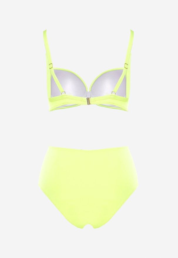 Born2be - Jasnozielone Bikini Biustonosz na Cienkich Regulowanych Ramiączkach Majtki z Wysokim Stanem i Marszczeniem Ninamarie. Stan: podwyższony. Kolor: zielony. Wzór: aplikacja