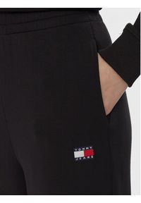 Tommy Jeans Spodnie dresowe DW0DW17312 Czarny Wide Leg. Kolor: czarny. Materiał: wiskoza