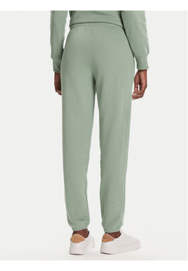 GANT - Gant Spodnie dresowe Shield 4200500 Zielony Regular Fit. Kolor: zielony. Materiał: bawełna