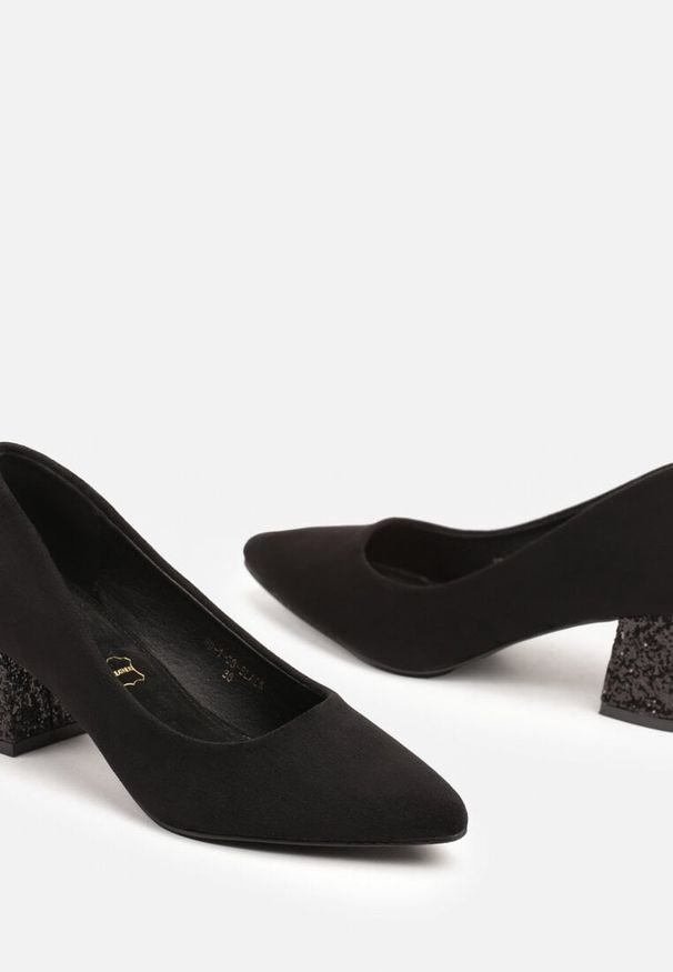 Renee - Czarne Czółenka Vices na Słupku Ozdobionym Brokatem ze Skórzaną Wkładką Izahelia. Okazja: na spotkanie biznesowe, na imprezę, do pracy. Kolor: czarny. Materiał: skóra. Wzór: aplikacja. Obcas: na słupku. Styl: biznesowy, elegancki, klasyczny