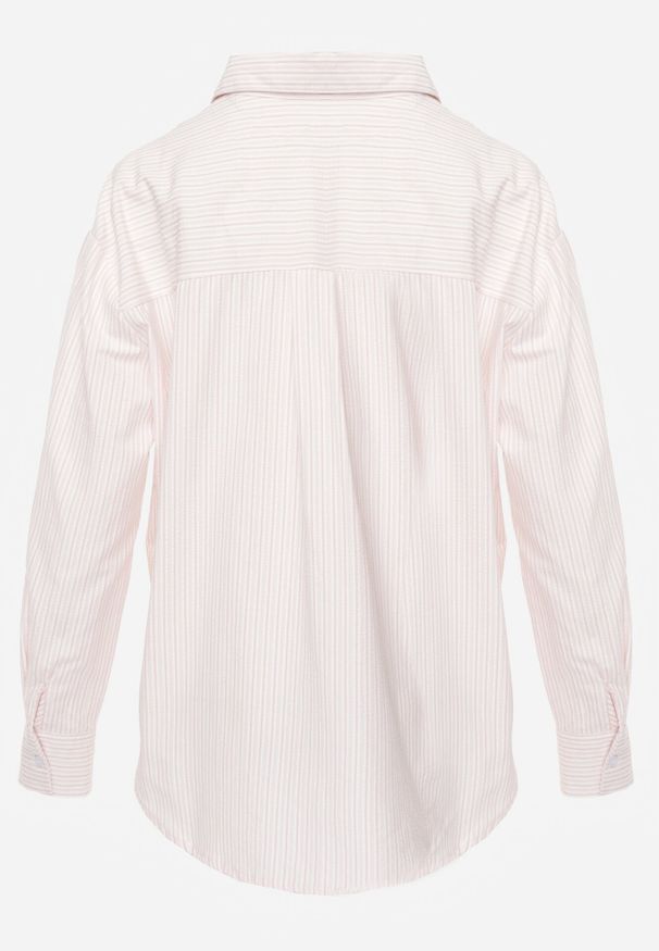 Born2be - Różowa Koszula z Bawełną w Paski Ozdobiona Haftem Sercem Sewriva. Okazja: na co dzień. Typ kołnierza: kołnierzyk klasyczny. Kolor: różowy. Materiał: bawełna. Wzór: aplikacja, haft, paski. Styl: casual, klasyczny