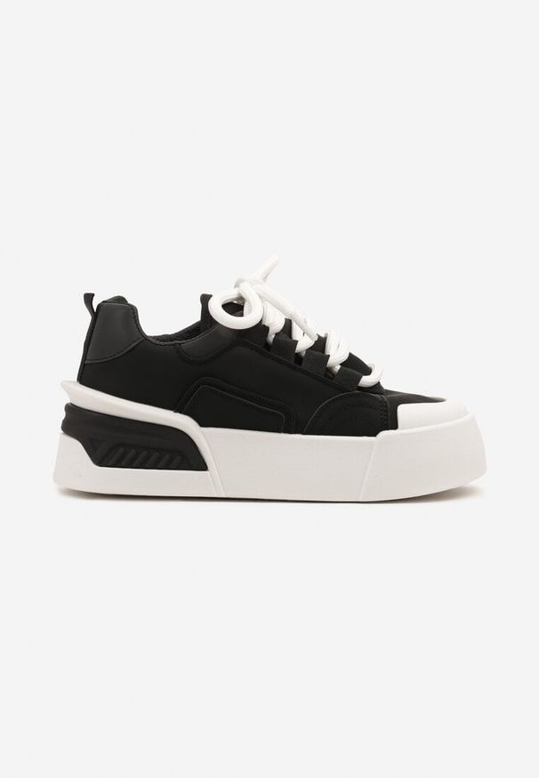 Renee - Czarne Streetwearowe Sneakersy Trampki na Platformie Danenith. Okazja: na co dzień. Nosek buta: okrągły. Kolor: czarny. Materiał: jeans. Obcas: na platformie