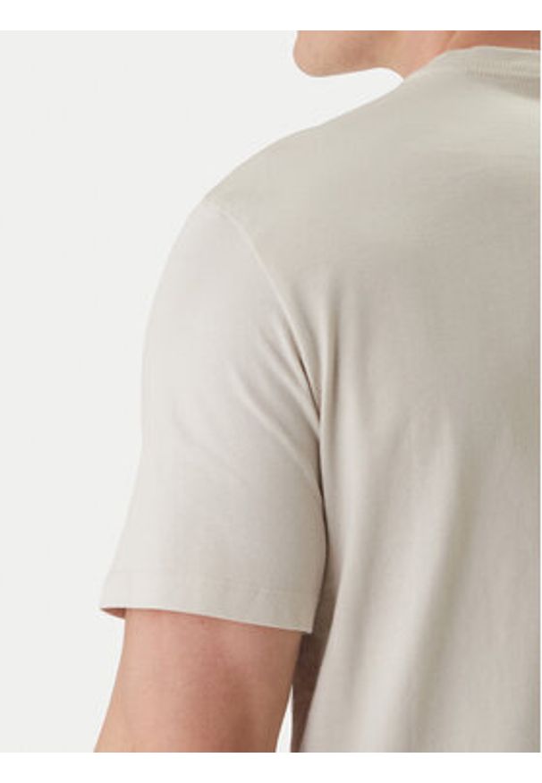 Calvin Klein Jeans T-Shirt LV04RF800G Beżowy Classic Fit. Kolor: beżowy. Materiał: bawełna