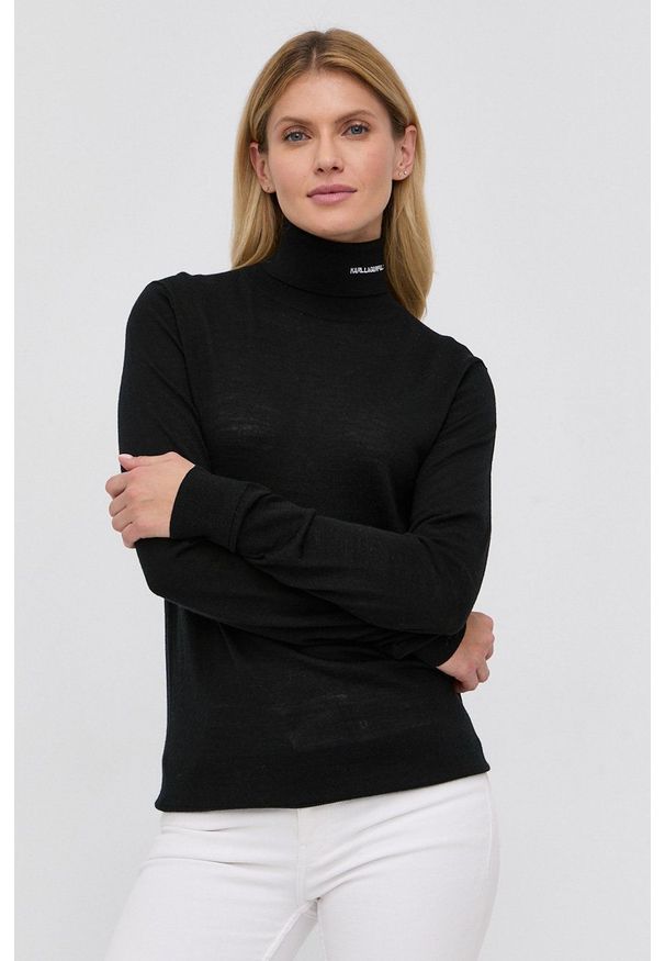Karl Lagerfeld Sweter wełniany damski kolor czarny z golfem. Typ kołnierza: golf. Kolor: czarny. Materiał: wełna. Długość rękawa: długi rękaw. Długość: długie