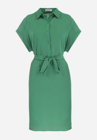 Born2be - Zielona Koszulowa Sukienka z Krótkim Rękawem i Wiązaniem w Pasie Mistie. Kolekcja: plus size. Kolor: zielony. Materiał: materiał. Długość rękawa: krótki rękaw. Wzór: gładki. Sezon: lato, wiosna. Typ sukienki: koszulowe. Długość: mini, midi