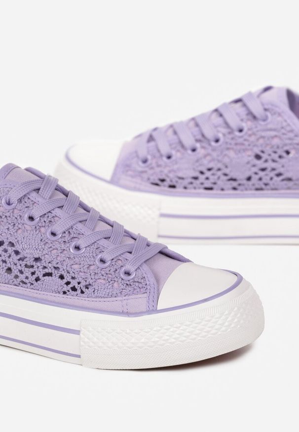 Renee - Fioletowe Trampki Przed Kostkę z Ażurową Cholewką Shiliarre. Wysokość cholewki: przed kostkę. Kolor: fioletowy. Szerokość cholewki: normalna. Wzór: ażurowy