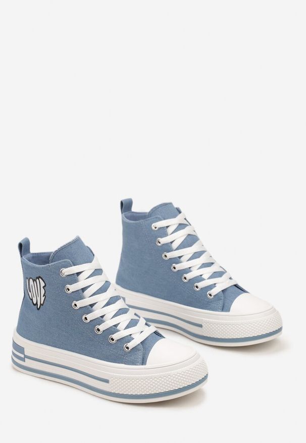 Born2be - Niebieskie Trampki za Kostkę na Grubej Podeszwie z Ozdobną Naszywką Sumexa. Okazja: na co dzień. Wysokość cholewki: za kostkę. Kolor: niebieski. Wzór: aplikacja. Styl: casual