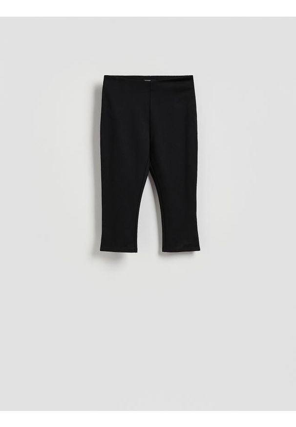 Reserved - Spodnie capri - czarny. Kolor: czarny. Materiał: dzianina, wiskoza