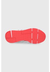 adidas Originals buty Swift Run 22 kolor czerwony. Nosek buta: okrągły. Zapięcie: sznurówki. Kolor: czerwony. Materiał: guma. Sport: bieganie