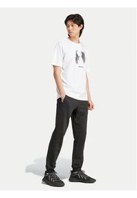 Adidas - adidas T-Shirt Supply Street IY3430 Biały Regular Fit. Kolor: biały. Materiał: bawełna. Styl: street #3
