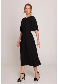 Stylove - Elegancka sukienka koktajlowa z bufiastymi rękawami czarna. Okazja: na imprezę, na wesele, na ślub cywilny. Kolor: czarny. Materiał: elastan, materiał. Długość rękawa: krótki rękaw. Sezon: lato. Typ sukienki: rozkloszowane. Styl: wizytowy, elegancki. Długość: midi #4