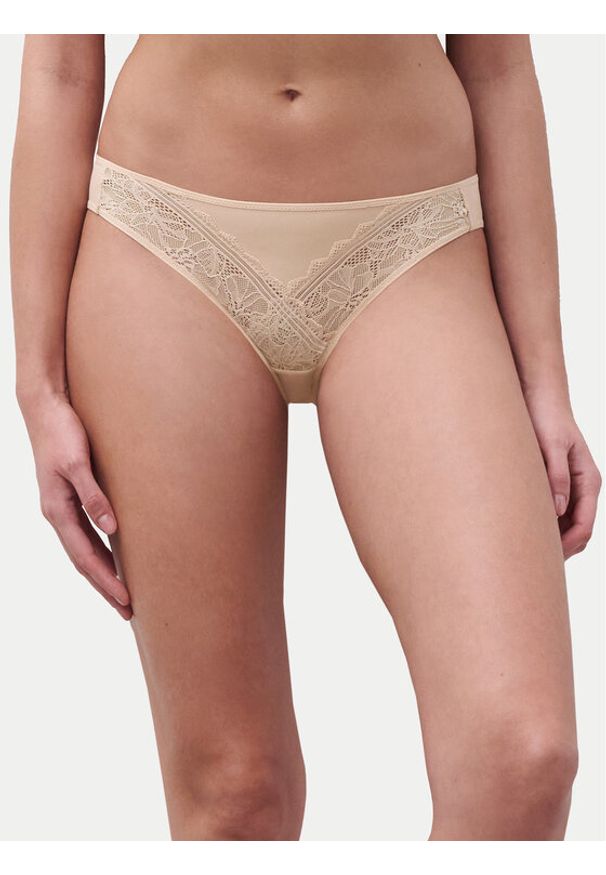 Chantelle Figi klasyczne Floral Touch C94230 Beżowy. Kolor: beżowy. Materiał: syntetyk