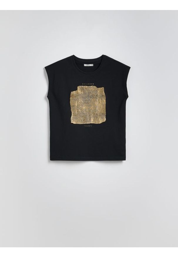 Reserved - T-shirt ze strukturalnym printem - czarny. Kolor: czarny. Materiał: bawełna. Wzór: nadruk