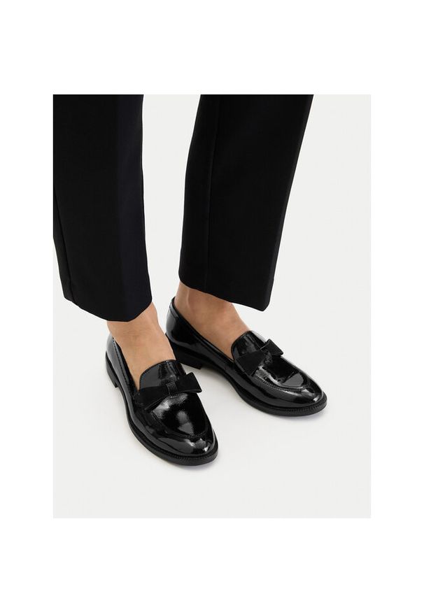 Loafersy Lasocki. Kolor: czarny