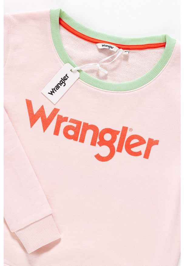 Wrangler - DAMSKI SWETER WRANGLER RETRO KABEL SWT ROSEWATER W602RHYLF 112130380. Wzór: nadruk. Styl: retro