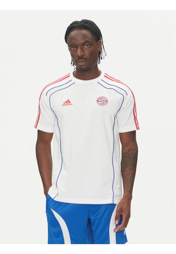 Adidas - adidas T-Shirt FC Bayern UBP JF0587 Biały Regular Fit. Kolor: biały. Materiał: syntetyk