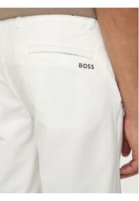 BOSS - Boss Szorty materiałowe S_Commuter 50504392 Biały Slim Fit. Kolor: biały. Materiał: syntetyk