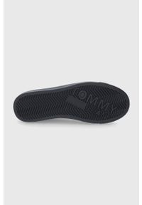 Tommy Jeans Buty skórzane kolor czarny. Nosek buta: okrągły. Zapięcie: sznurówki. Kolor: czarny. Materiał: skóra