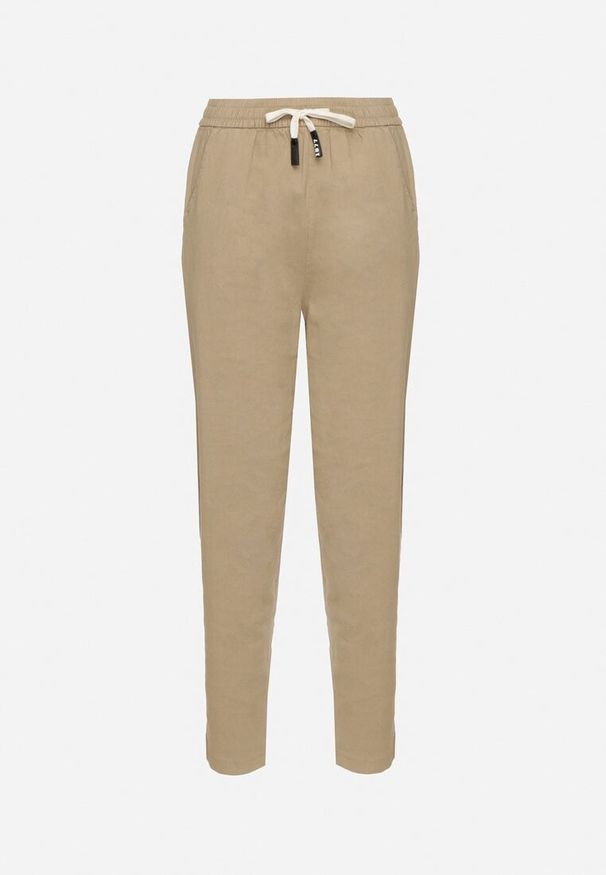 Born2be - Beżowe Spodnie Bawełniane w Stylu Mom Fit ze Sznurkiem Adenelle. Okazja: na co dzień. Kolor: beżowy. Materiał: bawełna. Styl: casual