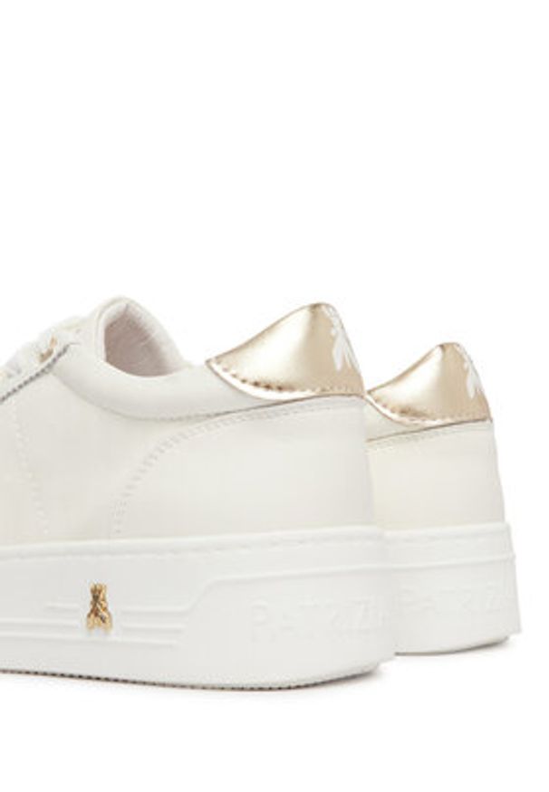 Patrizia Pepe Sneakersy PPJ356.02 Biały. Kolor: biały. Materiał: skóra