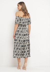 Born2be - Szaro-Beżowa Wiskozowa Sukienka Hiszpanka z Gumką w Pasie i przy Rękawkach Yilalama. Okazja: na co dzień. Typ kołnierza: dekolt hiszpanka. Kolor: szary. Materiał: wiskoza. Długość rękawa: krótki rękaw. Styl: casual #4