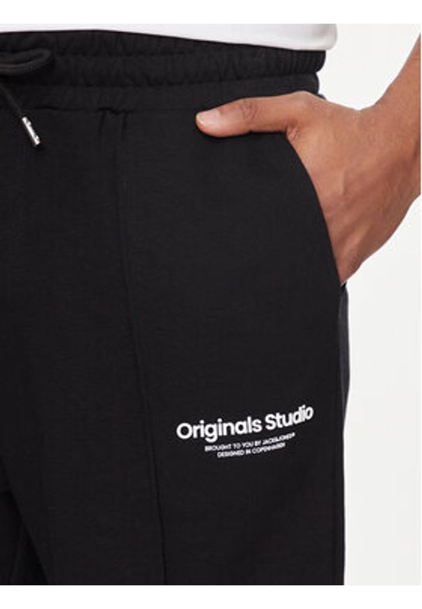 Jack & Jones Szorty sportowe Vesterbro 12252251 Czarny Loose Fit. Kolor: czarny. Materiał: syntetyk, bawełna. Styl: sportowy