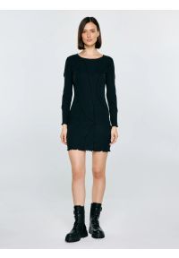 Big-Star - Sukienka damska mini dopasowana czarna Malgosara 906. Kolor: czarny. Materiał: dzianina. Wzór: prążki. Typ sukienki: asymetryczne, kopertowe. Styl: elegancki. Długość: mini #1