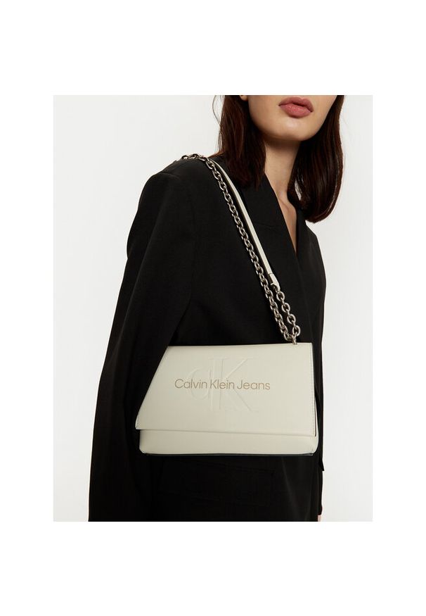 Torebka Calvin Klein Jeans. Kolor: kremowy
