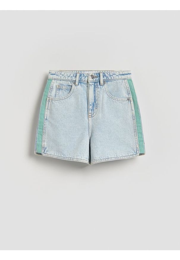 Reserved - Jeansowe szorty z lampasem - niebieski. Kolor: niebieski. Materiał: jeans