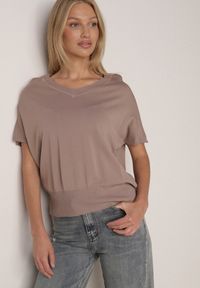 Born2be - Brązowa Bluzka z Wiskozą o Nietoperzowym Kroju Oromeda. Okazja: na co dzień. Kolor: brązowy. Materiał: wiskoza. Styl: casual #4