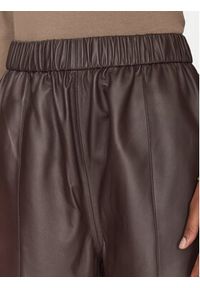 2NDDAY Spodnie skórzane 2251561672 3091 Brązowy Regular Fit. Kolor: brązowy. Materiał: skóra #5