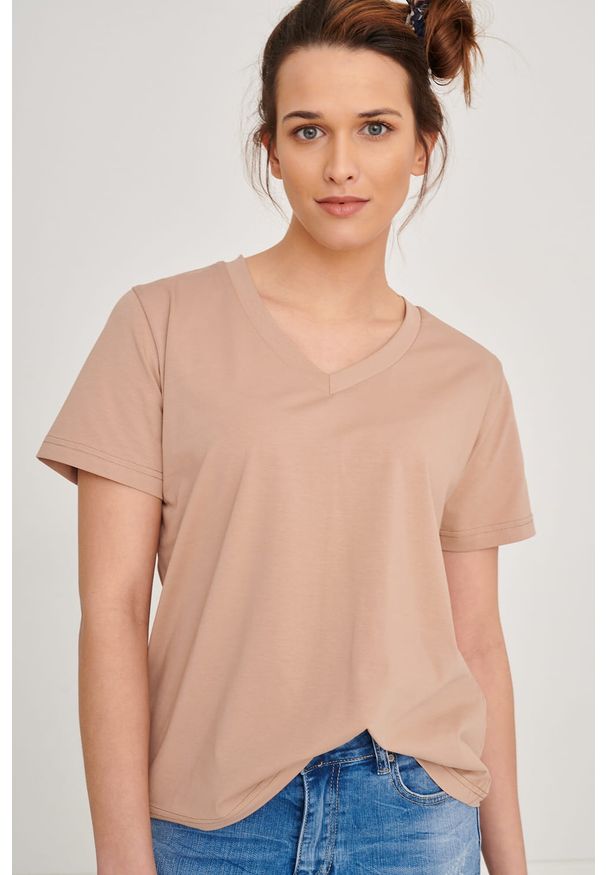 blue shadow - T-shirt Damski Mango BS Ciepły Beż. Typ kołnierza: dekolt w serek. Kolor: beżowy. Materiał: elastan, bawełna, denim, tkanina. Długość: krótkie