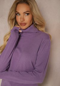 Renee - Fioletowy Klasyczny Golf Longsleeve z Dodatkiem Wiskozy Leriona. Typ kołnierza: golf. Kolor: fioletowy. Materiał: wiskoza. Długość rękawa: długi rękaw. Styl: klasyczny #5