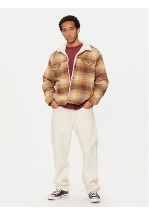 Levi's® Kurtka przejściowa Trucker Type III A6027-0005 Beżowy Regular Fit. Kolor: beżowy. Materiał: syntetyk