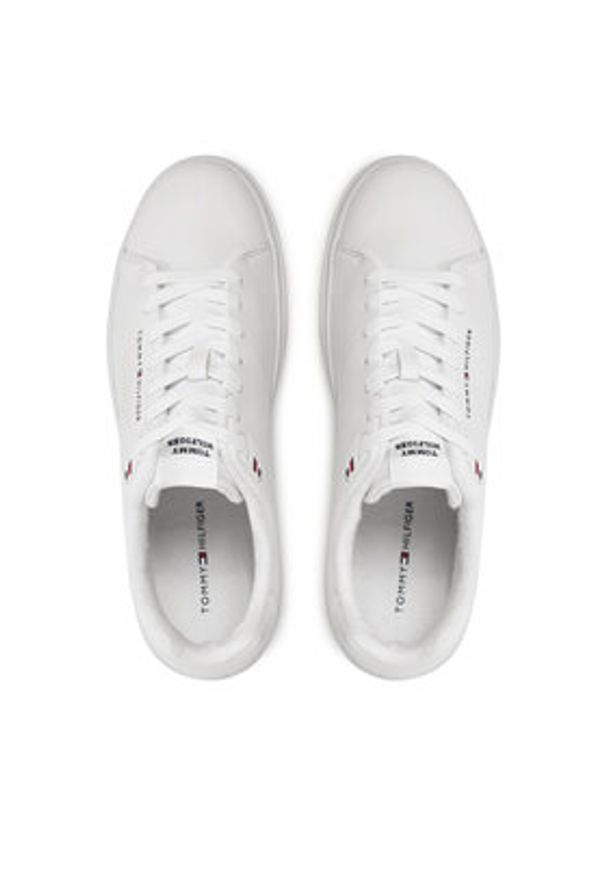 TOMMY HILFIGER - Tommy Hilfiger Sneakersy Court Thick Cupsole Leather FM0FM05208 Biały. Kolor: biały. Materiał: skóra