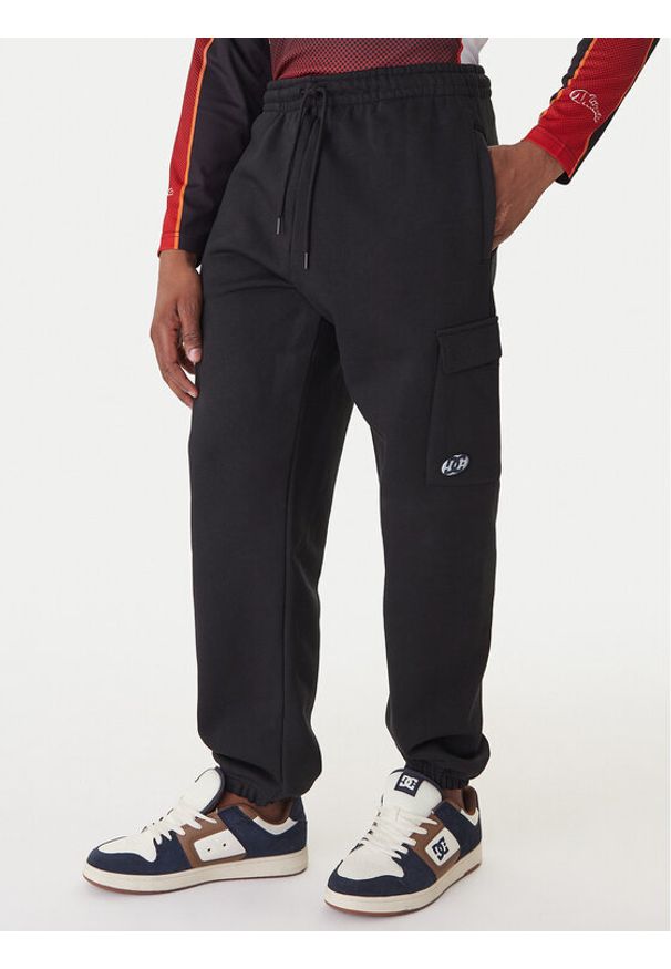 DC Spodnie dresowe EDYFB03094 Czarny Regular Fit. Kolor: czarny. Materiał: bawełna