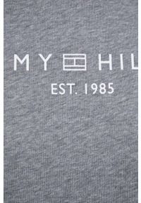 TOMMY HILFIGER - Tommy Hilfiger bluza damska kolor szary. Kolor: szary. Materiał: bawełna. Wzór: nadruk. Styl: klasyczny #5