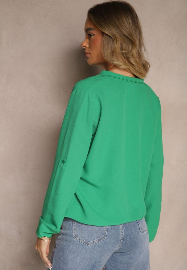 Renee - Zielona Koszula z Regulacją przy Rękawach Ilanelis. Okazja: na co dzień. Kolor: zielony. Materiał: jeans. Styl: casual