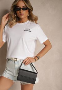 Renee - Biało-Różowy T-shirt z Bawełny Ozdobiony Nadrukiem Adneria. Okazja: na co dzień. Kolor: biały. Materiał: bawełna. Wzór: aplikacja, nadruk. Styl: casual #3