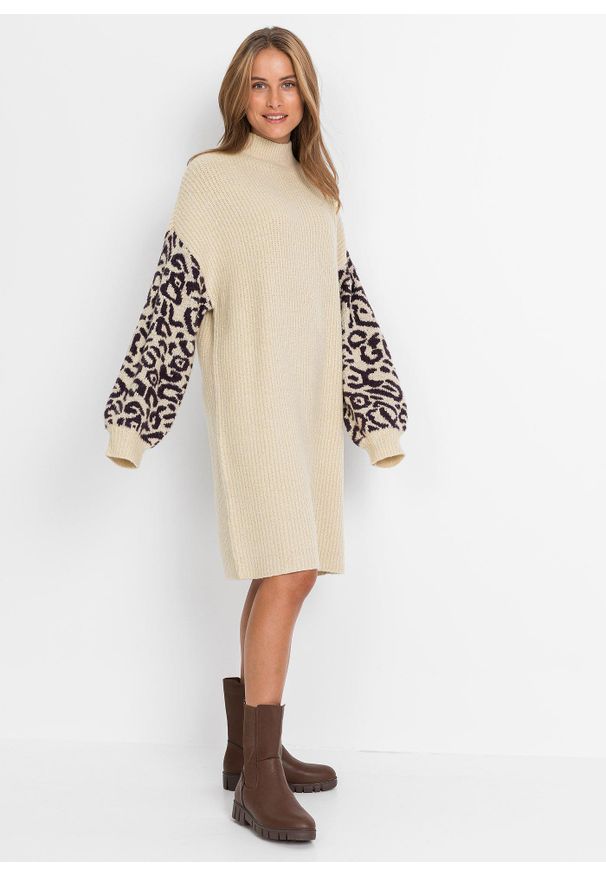 bonprix - Sukienka dzianinowa oversized w cętki leoparda. Kolor: beżowy. Materiał: dzianina