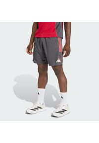 Adidas - Spodenki treningowe Liverpool FC Tiro 25 Competition. Kolor: czarny. Materiał: materiał. Sport: piłka nożna #1