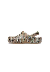 Buty do chodzenia męskie Crocs Classic Printed Camo. Kolor: zielony. Materiał: syntetyk, materiał. Styl: sportowy